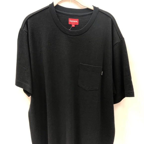 supreme pocket tee black